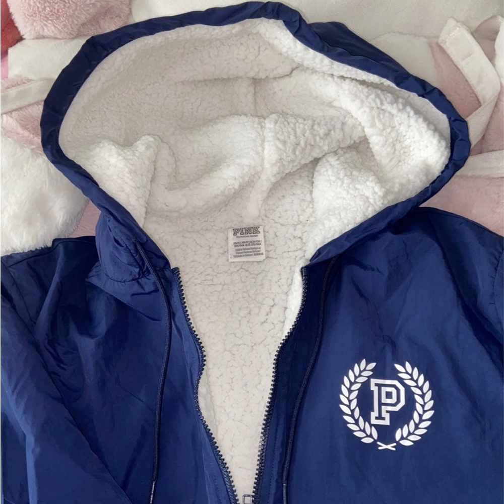 VS Pink Navy Blue Sherpa Lined Jacket - Picture 5 of 6